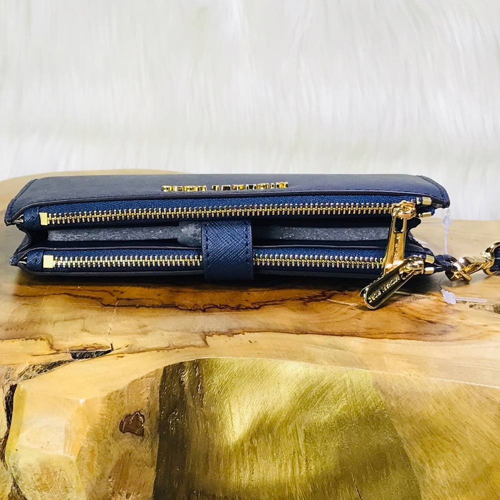 Michael Kors Jet Set Travel Double Zip Wristlet - Picture 6 of 8